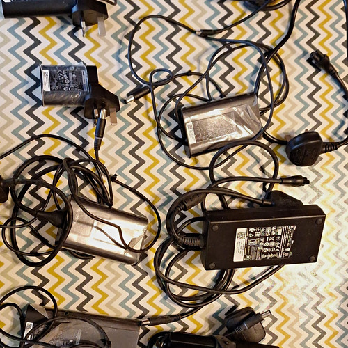 Dell laptop power adapter - dell, job